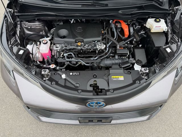 Certified 2024 Toyota Sienna XLE image 7