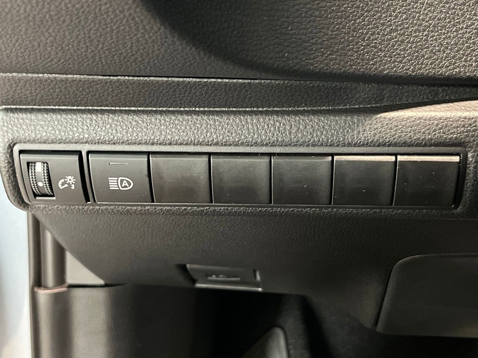 New 2026 Toyota Corolla LE FWD image 29