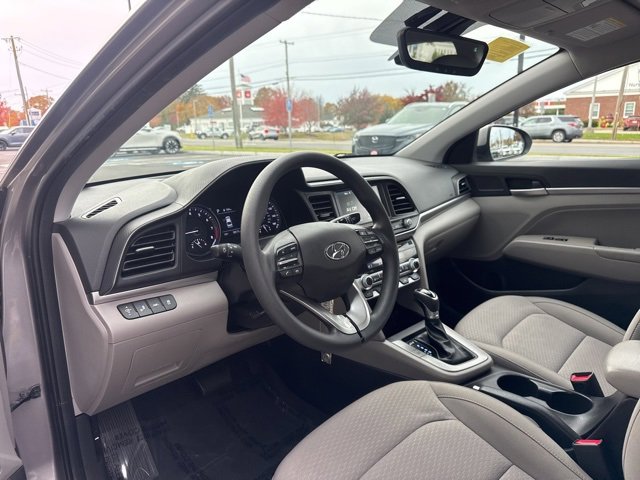 Used 2020 Hyundai Elantra SEL w/ Convenience Package (C2) image 9