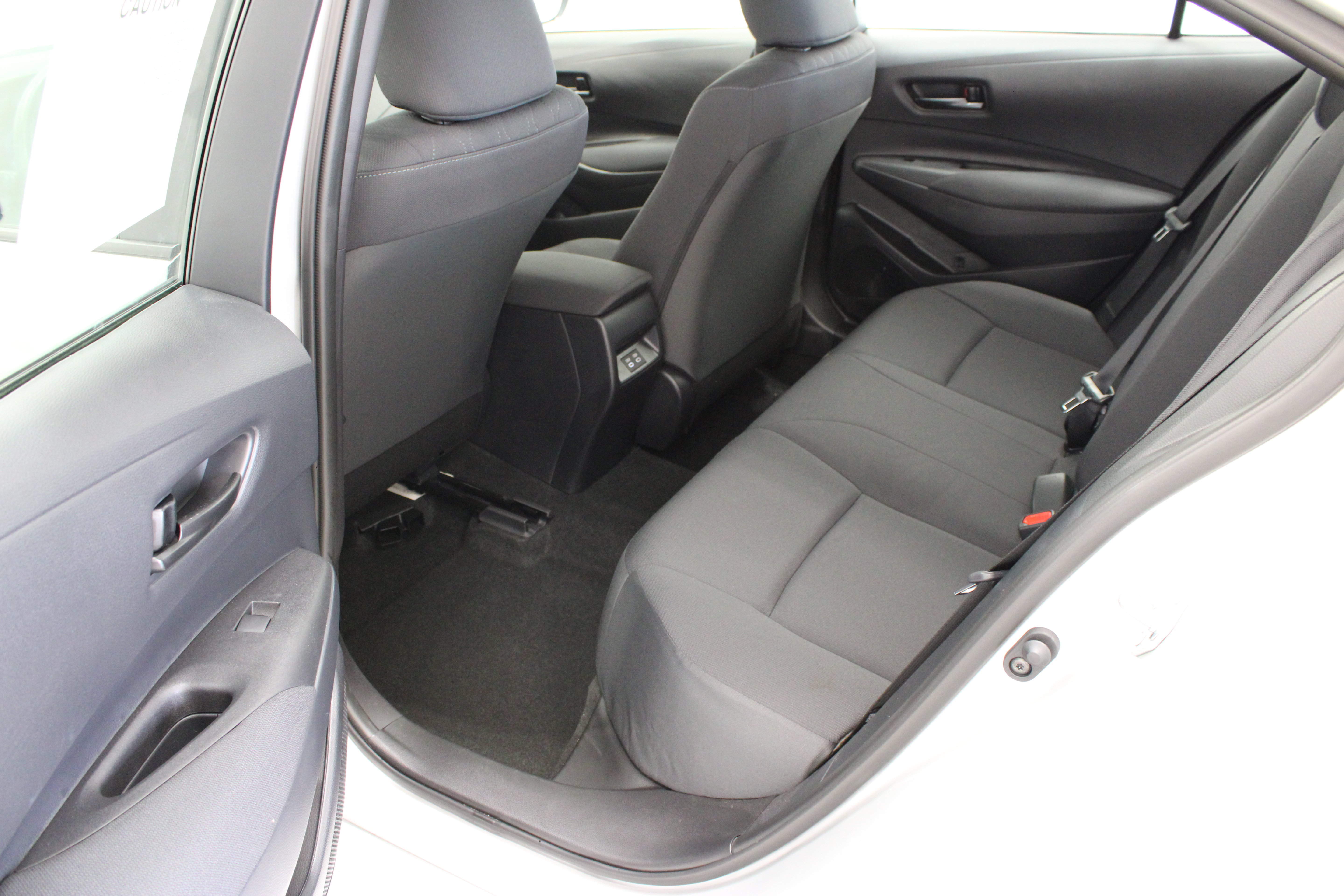Used 2026 Toyota Corolla LE FWD image 25