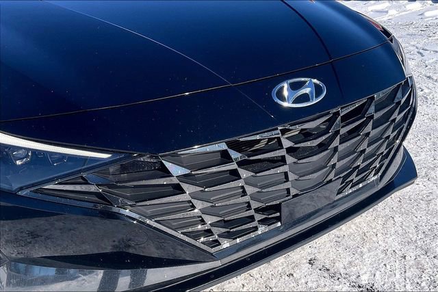 Certified 2023 Hyundai Elantra Limited image 30