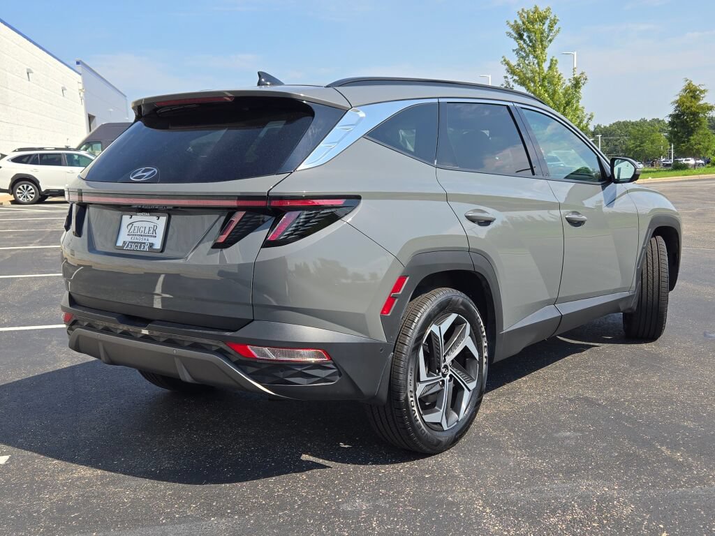 Used 2024 Hyundai Tucson Limited AWD/4WD image 12