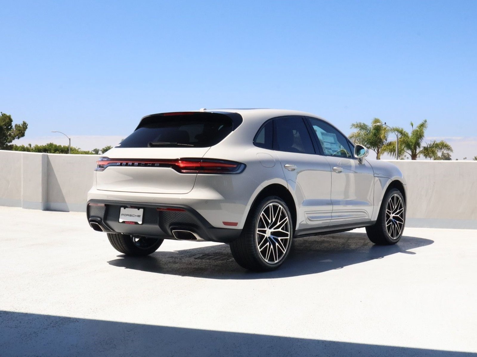 New 2026 Porsche Macan AWD/4WD image 9
