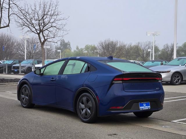 Used 2024 Toyota Prius LE image 6