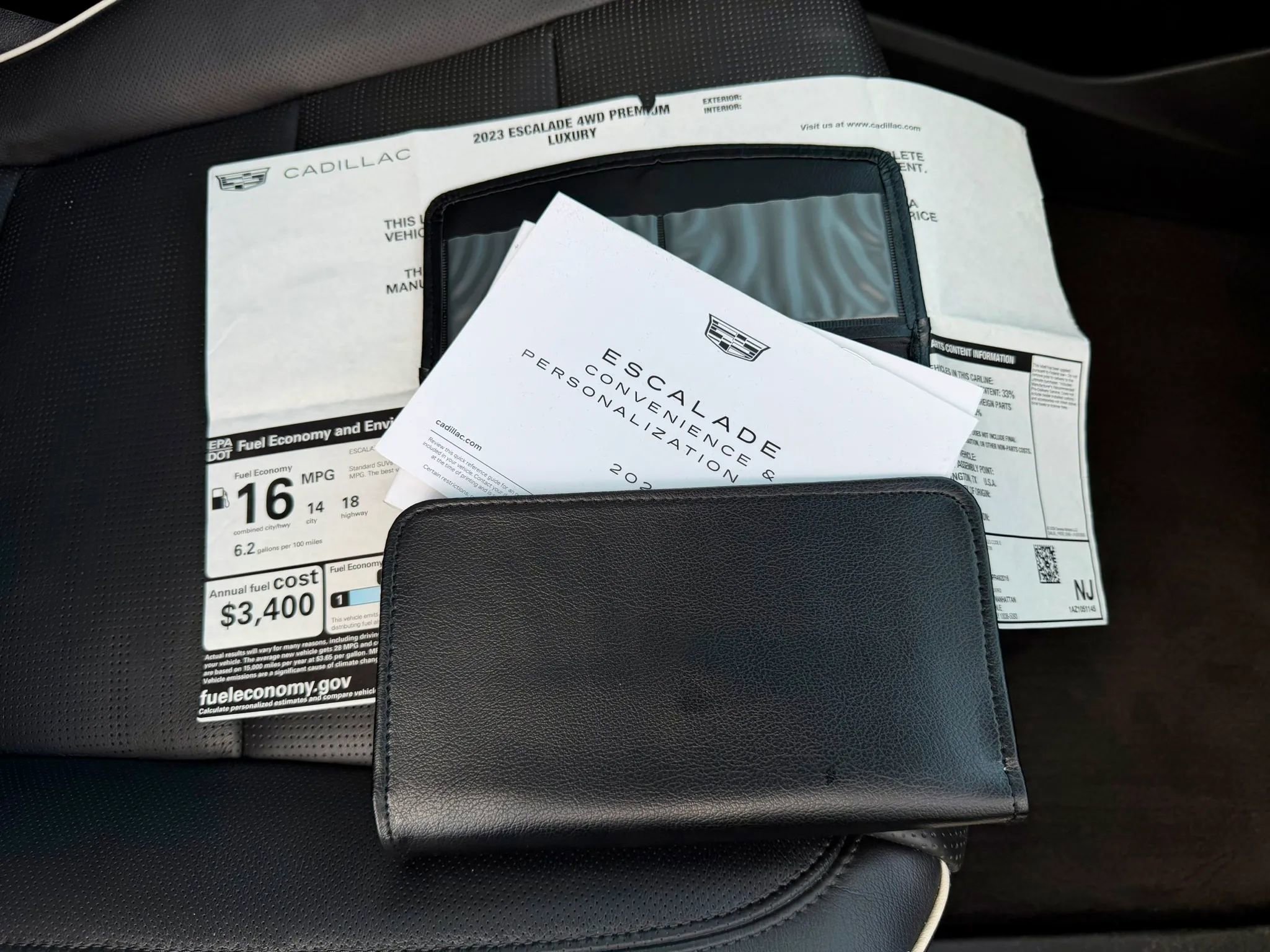 Used 2023 Cadillac Escalade Premium Luxury w/ Performance Package image 51