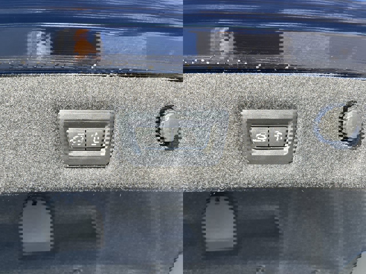 Used 2019 BMW M550i xDrive w/ Premium Package image 35