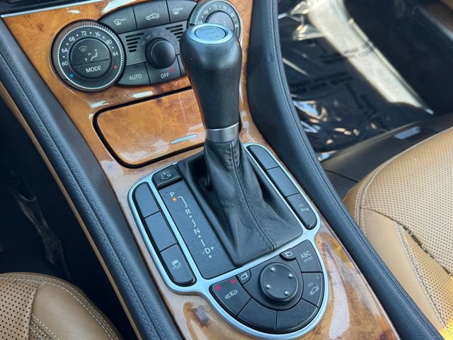Used 2011 Mercedes-Benz SL 550 image 23