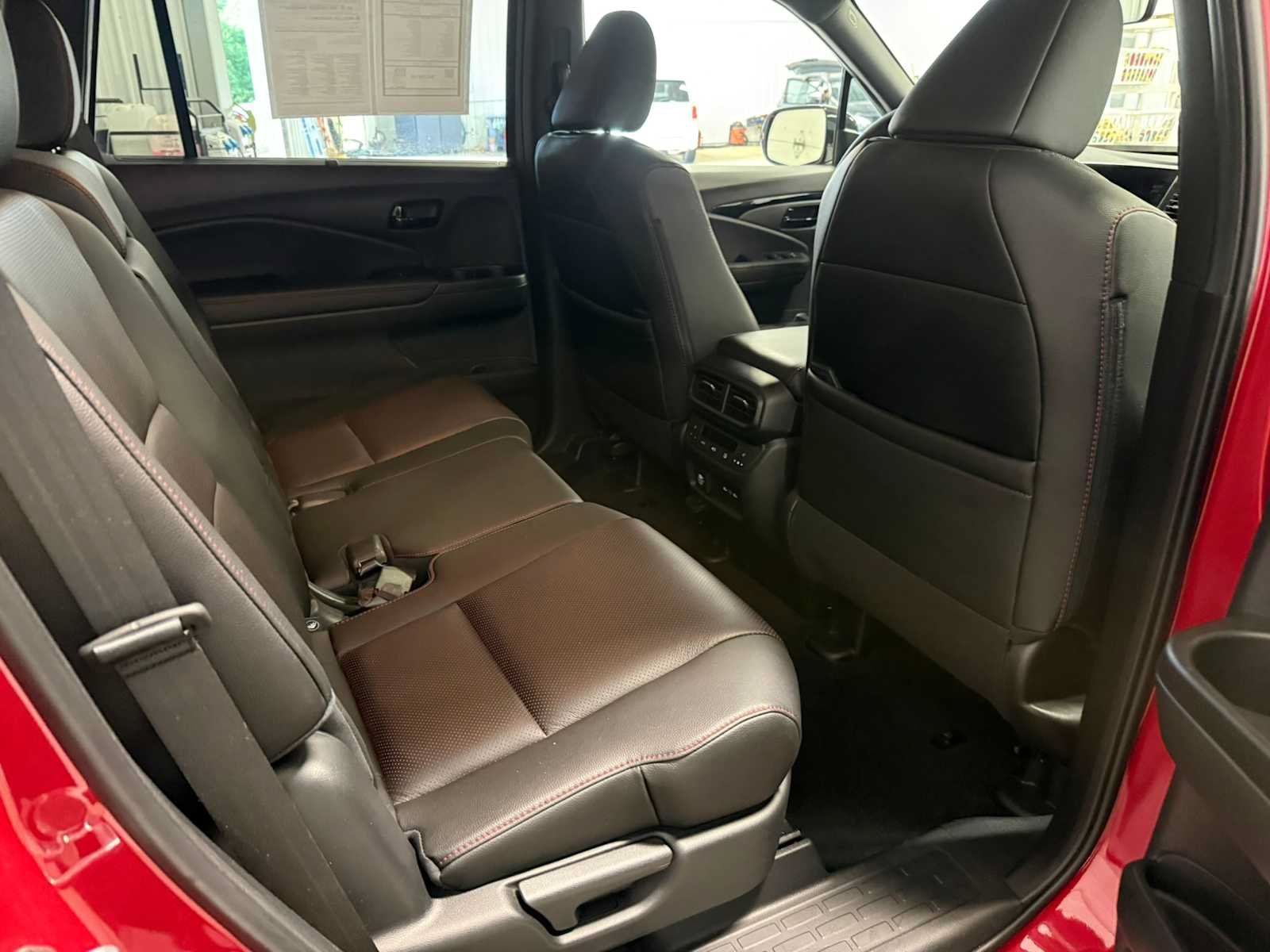 Used 2024 Honda Passport Black Edition image 26