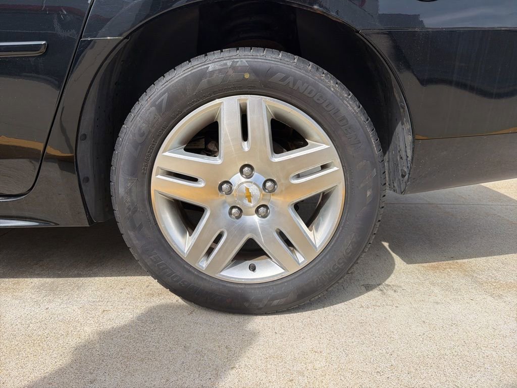 Used 2010 Chevrolet Impala LT FWD image 8