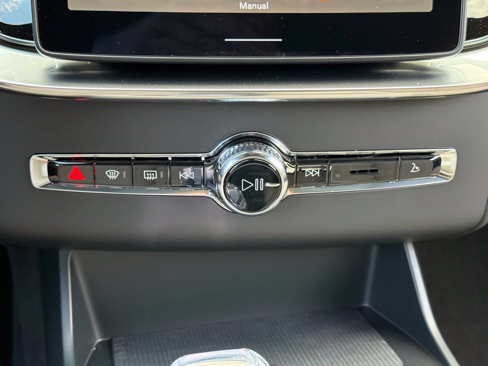 New 2027 Volvo XC90 B6 Ultra AWD/4WD image 30