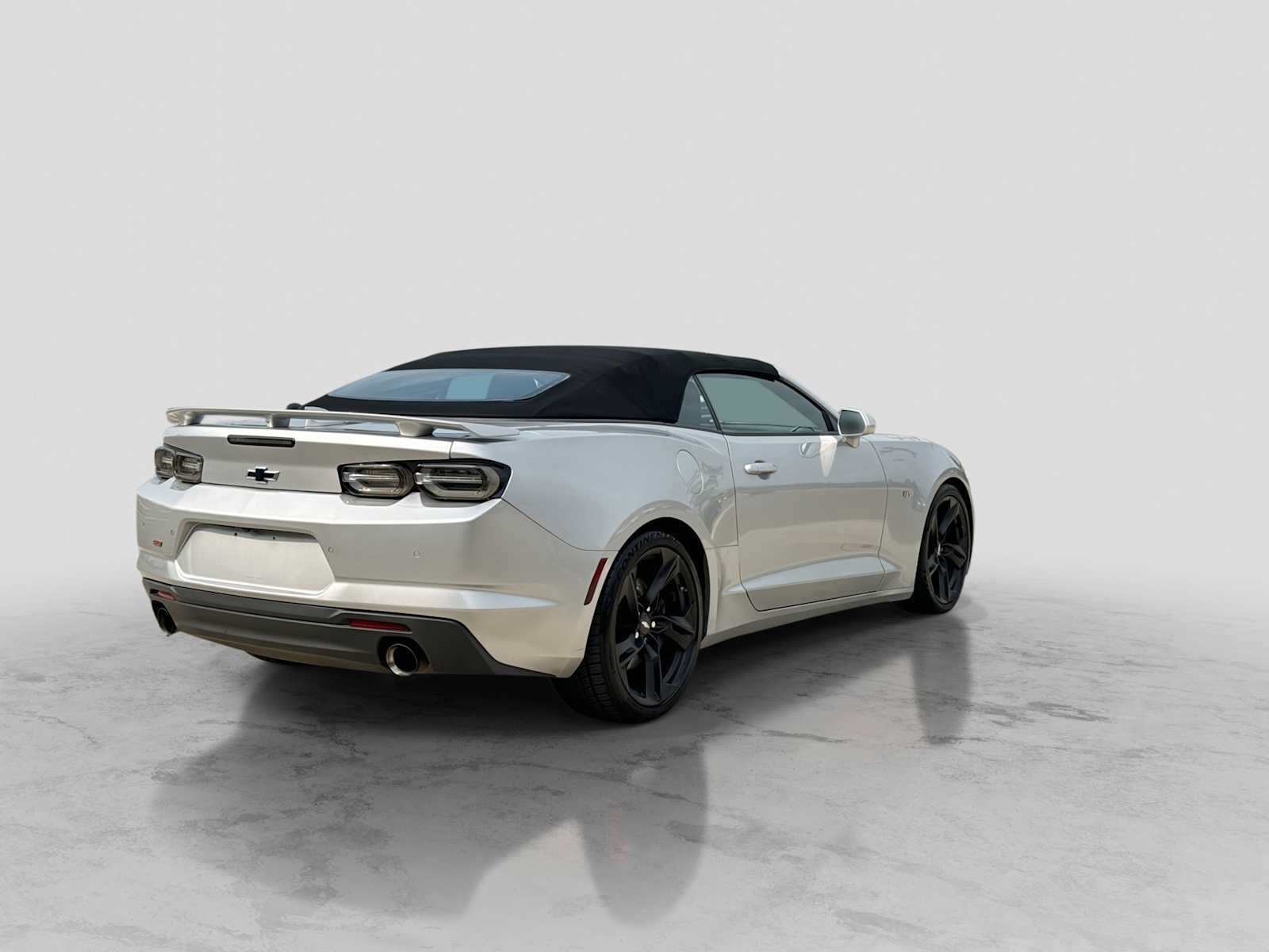 Used 2019 Chevrolet Camaro SS RWD image 6