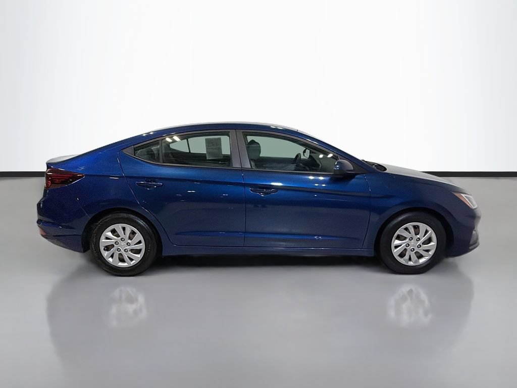 Used 2020 Hyundai Elantra SE FWD image 10