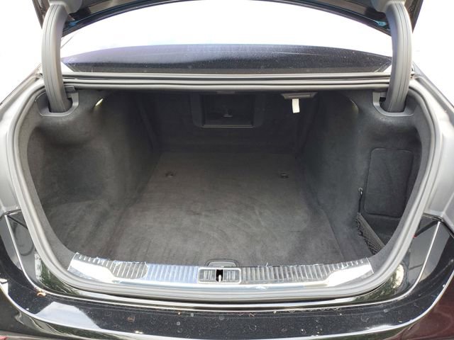 Used 2022 Mercedes-Benz S 500 4MATIC w/ AMG Line Package image 8