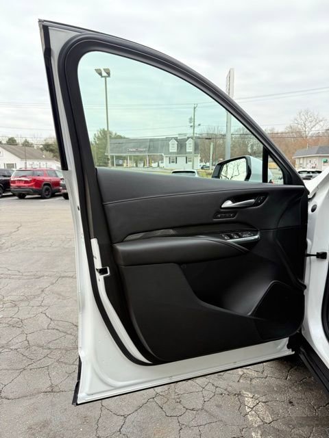 Used 2024 Cadillac XT4 Sport image 51