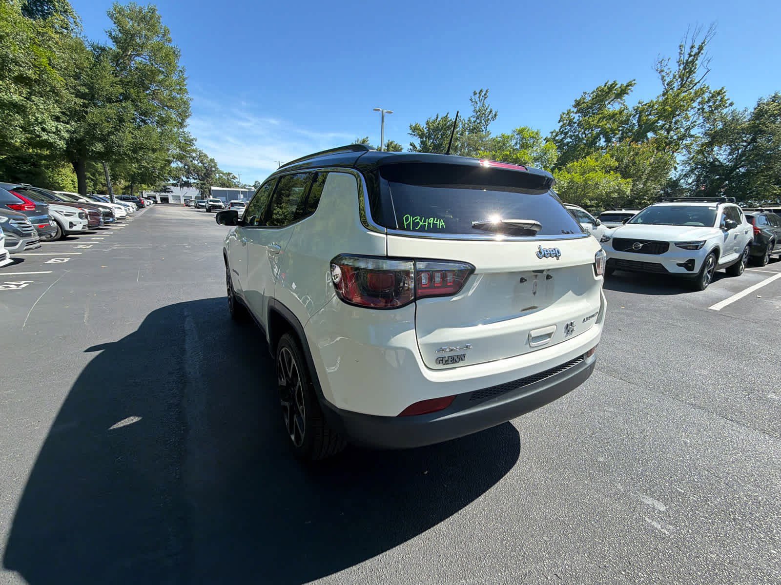 Used 2018 Jeep Compass Limited AWD/4WD image 10