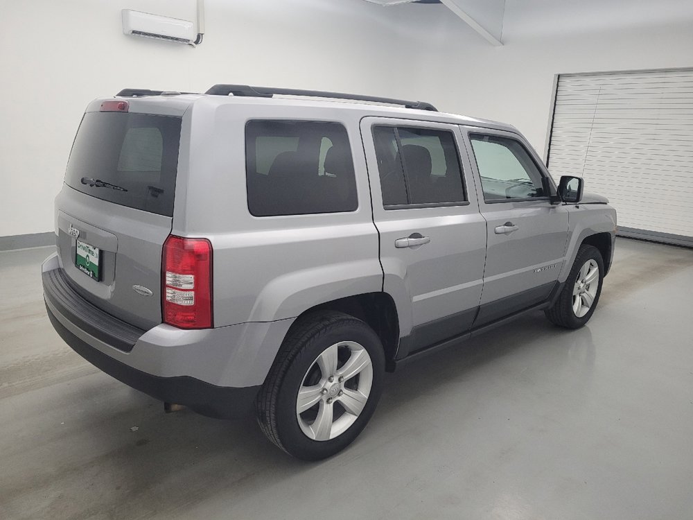 Used 2014 Jeep Patriot Latitude FWD image 10