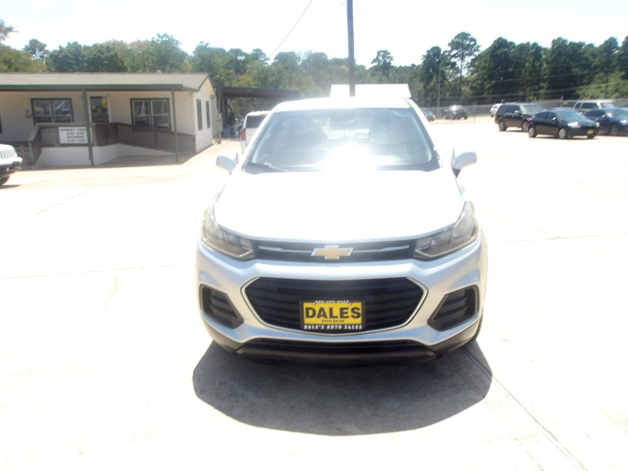 Used 2018 Chevrolet Trax LS FWD image 3