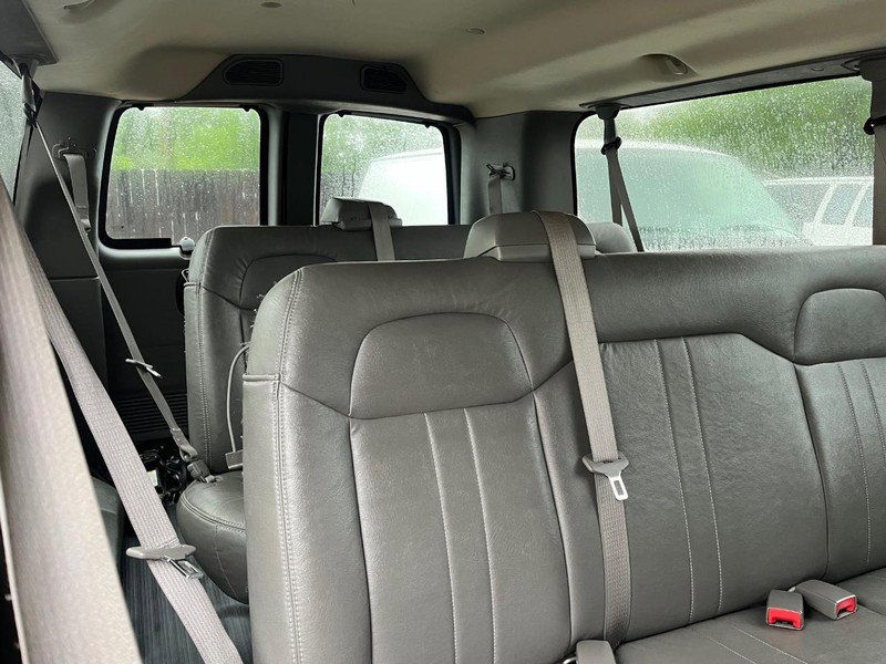 Used 2011 Chevrolet Express 3500 LS RWD image 8
