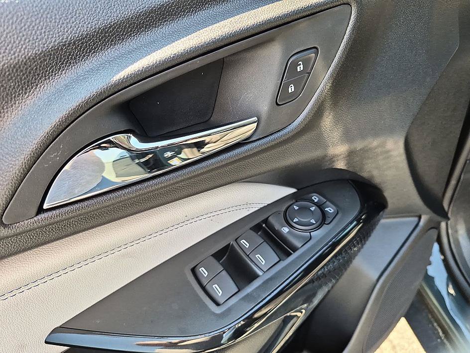 New 2026 Chevrolet Trax LT w/ LT Convenience Package FWD image 13