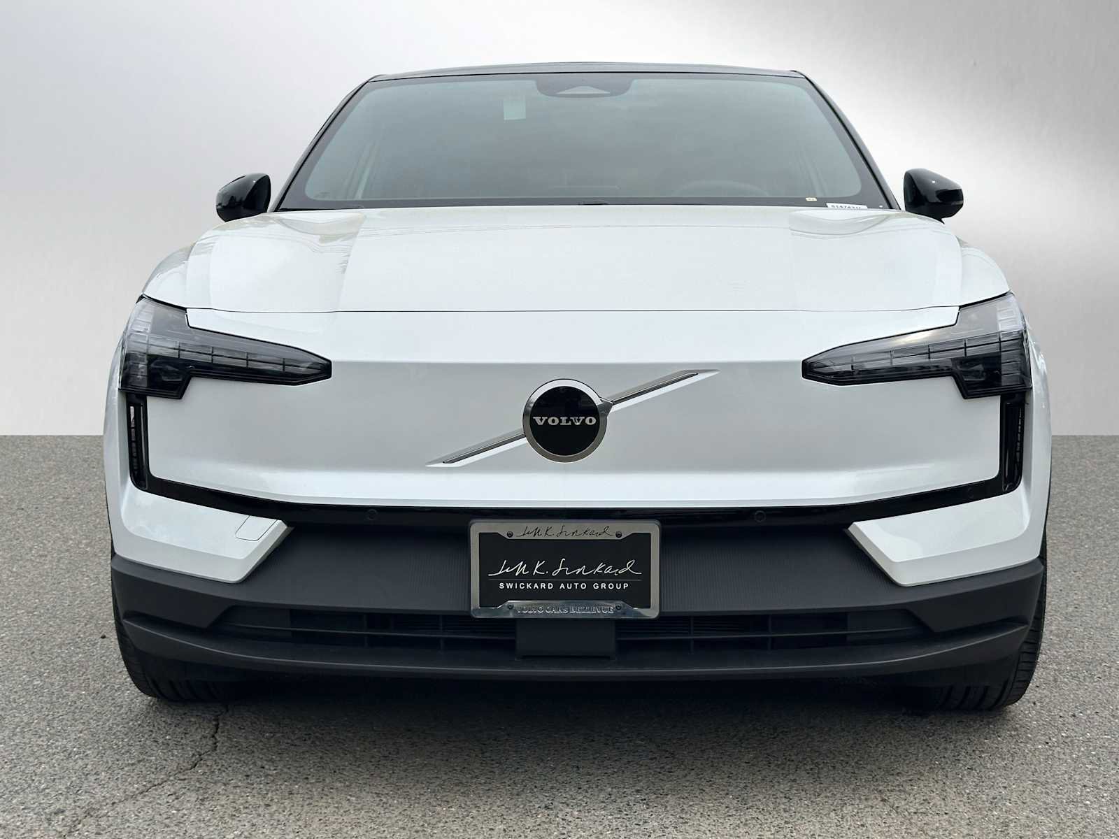 Used 2025 Volvo EX30 Plus w/ Protection Package Premier AWD/4WD image 8