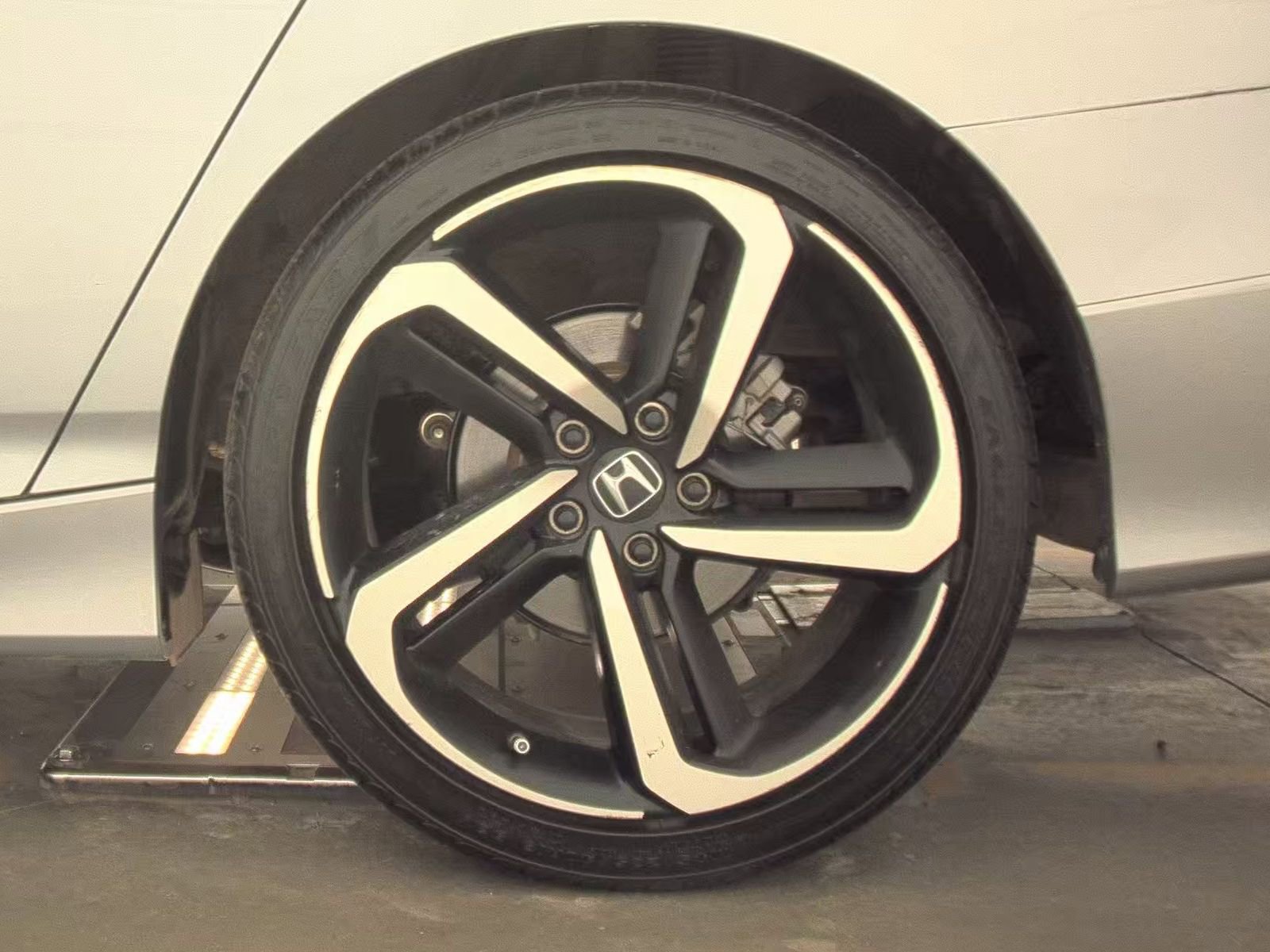 Used 2022 Honda Accord Sport Special Edition image 12