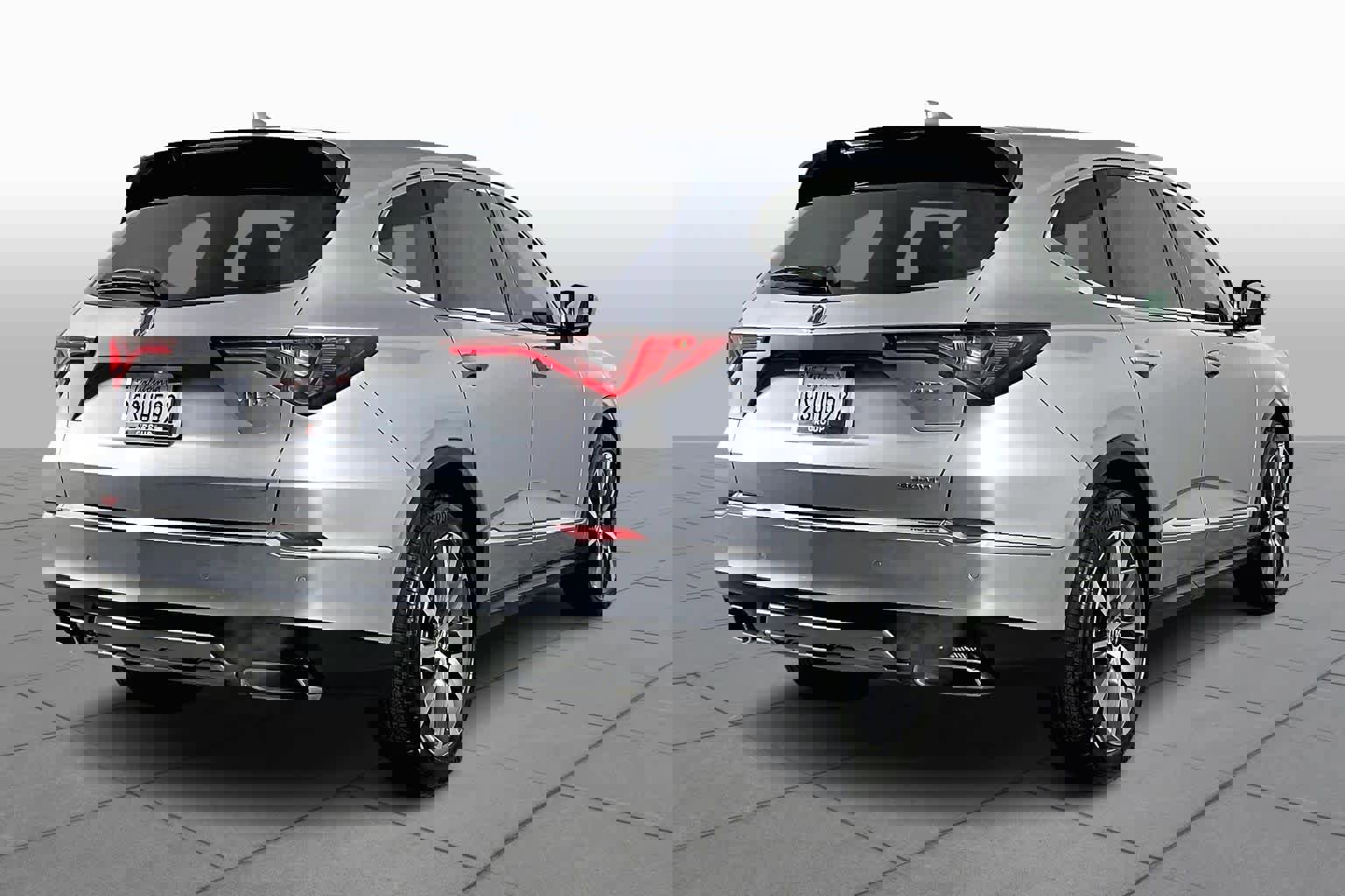 Used 2025 Acura MDX SH-AWD w/ Technology Package image 12