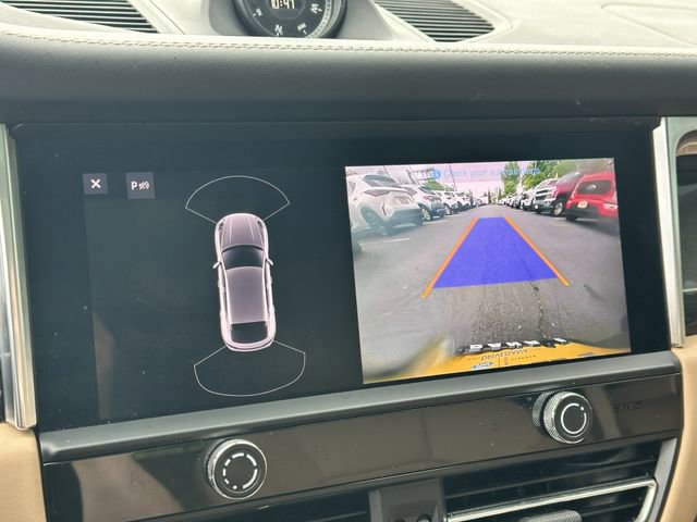 Used 2022 Porsche Macan S AWD/4WD image 22
