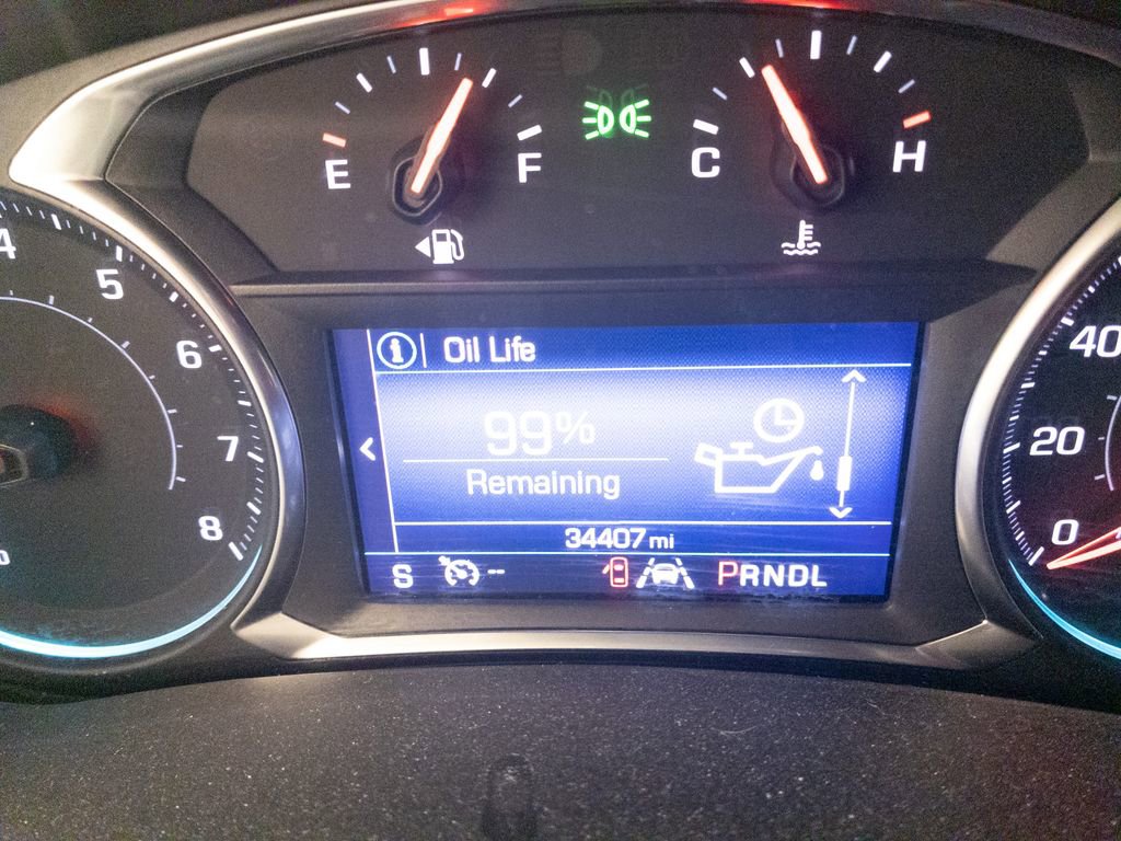 Used 2020 Chevrolet Equinox LT w/ Driver Convenience Package image 17