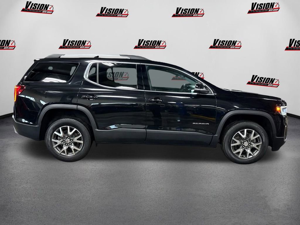 Used 2023 GMC Acadia SLE w/ Driver Convenience Package image 4