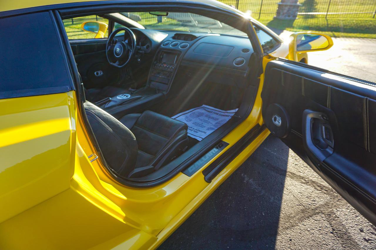 Used 2005 Lamborghini Gallardo image 38