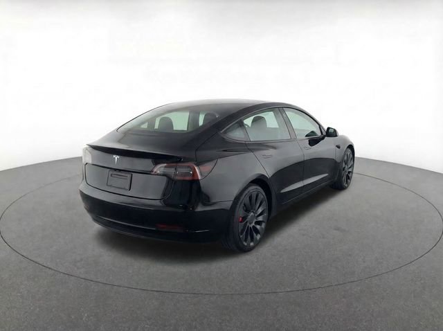 Used 2021 Tesla Model 3 Performance image 4