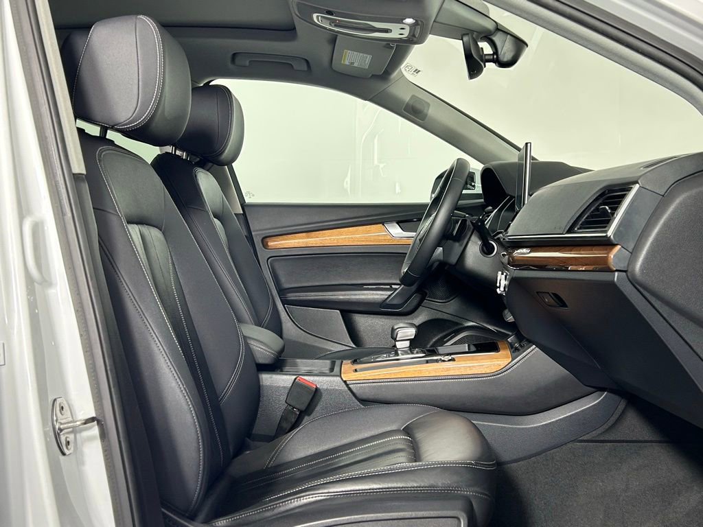 Used 2023 Audi Q5 2.0T Premium Plus w/ Premium Plus Package image 11