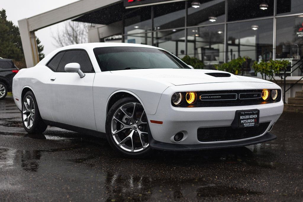 Used 2022 Dodge Challenger GT image 1