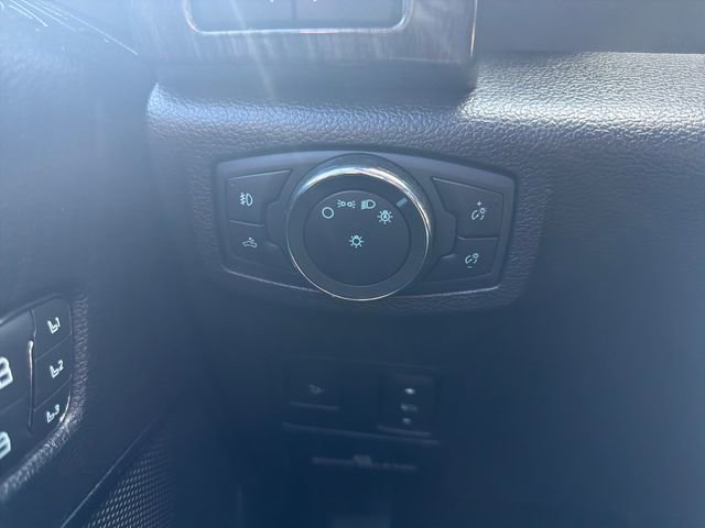Used 2020 Ford F250 Lariat w/ Lariat Ultimate Package AWD/4WD image 21