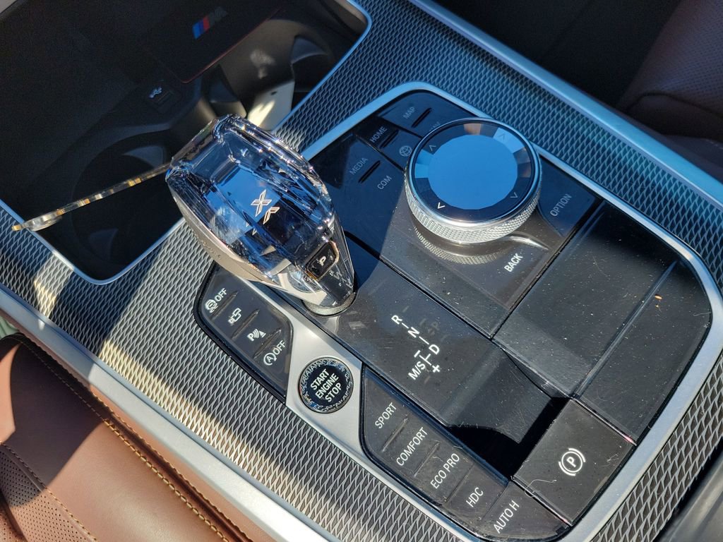 Used 2022 BMW X5 M50i w/ Executive Package image 28