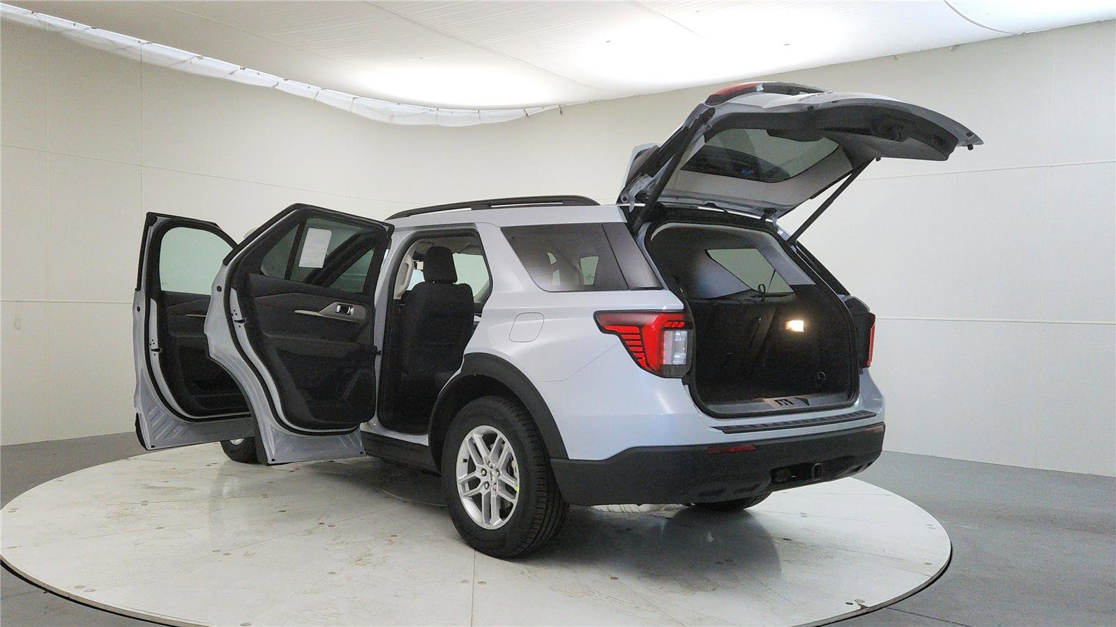 New 2026 Ford Explorer Active image 12