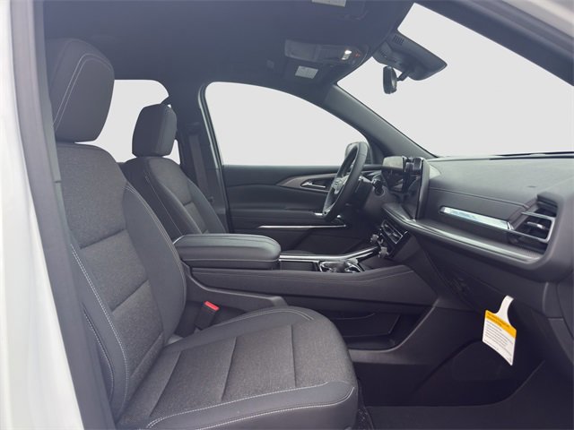 New 2026 Chevrolet Traverse LT w/ Driver Confidence Package image 16