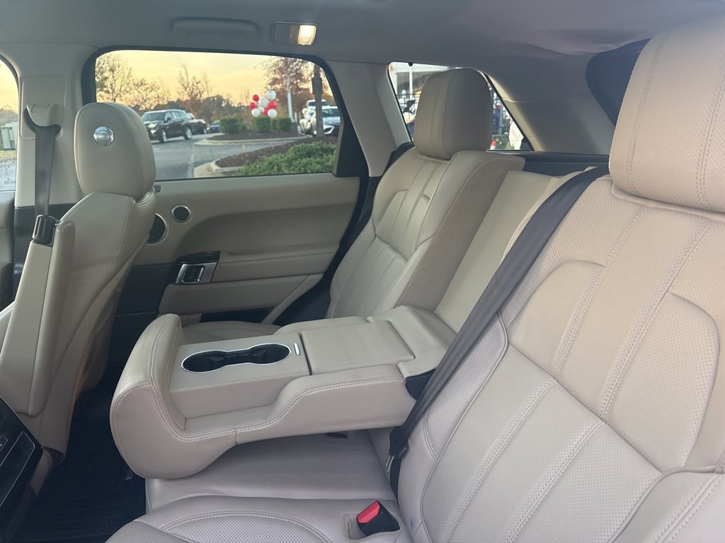 Used 2016 Land Rover Range Rover Sport HSE image 9