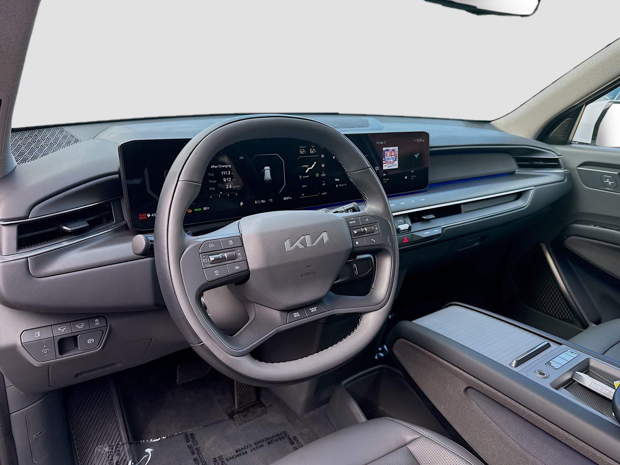 Used 2026 Kia EV9 Land image 7