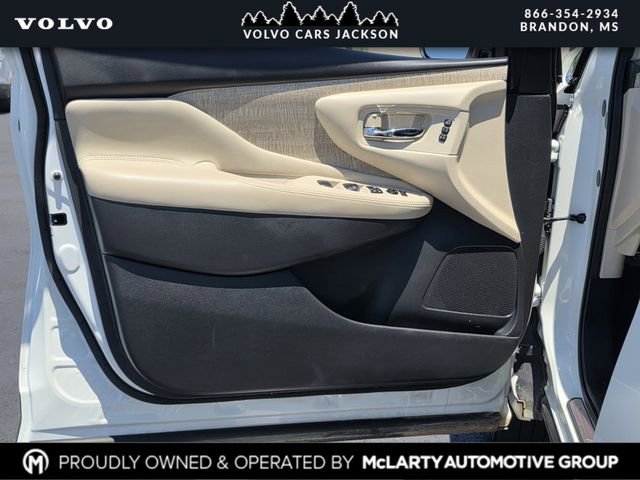 Used 2024 Nissan Murano SL w/ Cargo Package FWD image 14