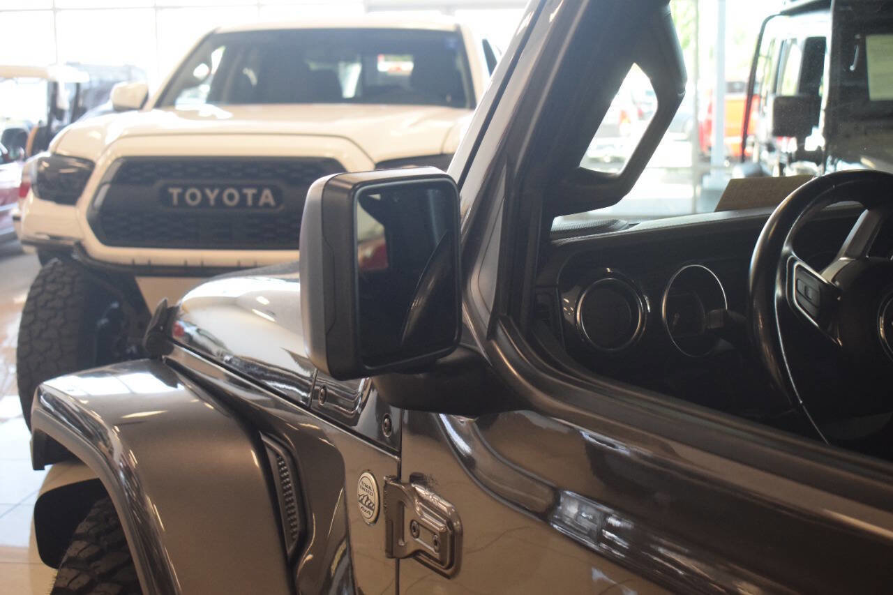 Used 2020 Jeep Wrangler Unlimited Sahara image 41