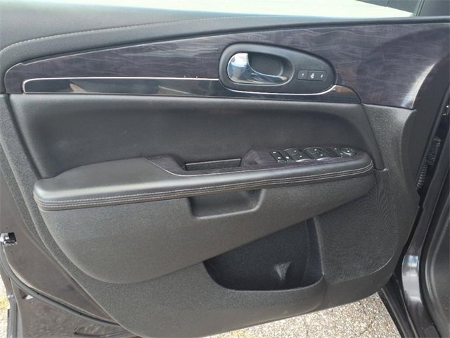Used 2017 Buick Enclave Leather image 12