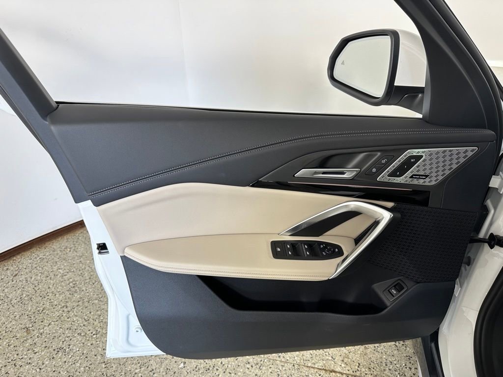 New 2025 BMW X1 xDrive28i w/ Premium Package image 8
