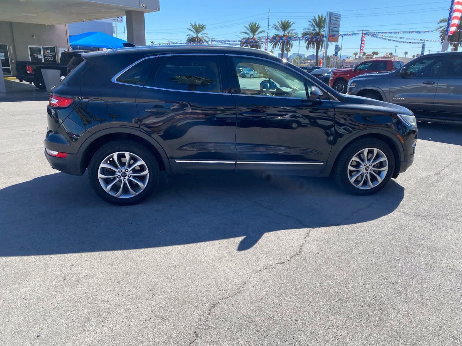 Used 2016 Lincoln MKC Select w/ Select Plus Package AWD/4WD image 5