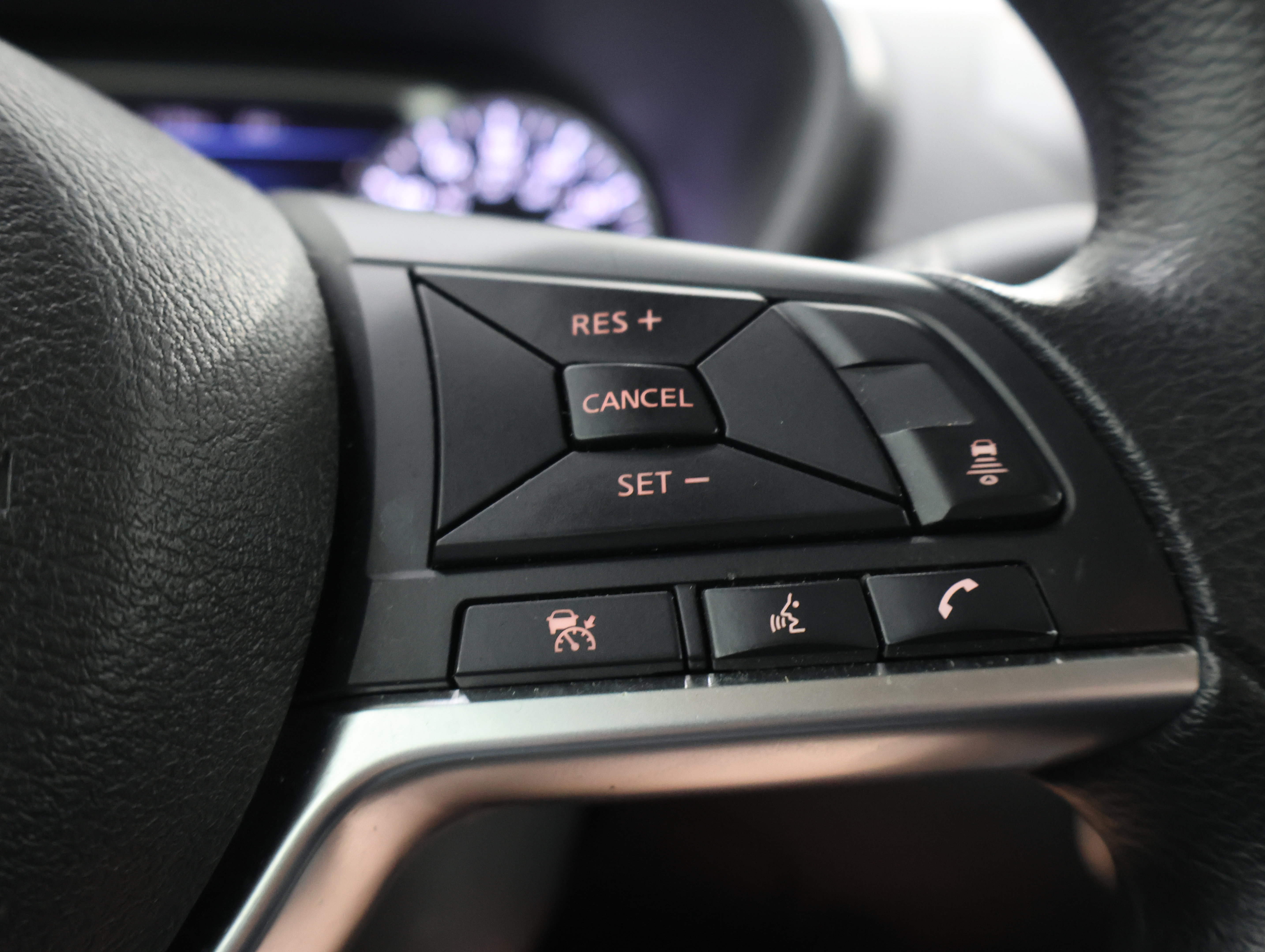 Used 2024 Nissan Sentra SV FWD image 14