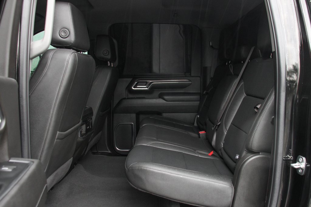 Used 2024 Chevrolet Silverado 2500 LTZ w/ LTZ Convenience Package image 34