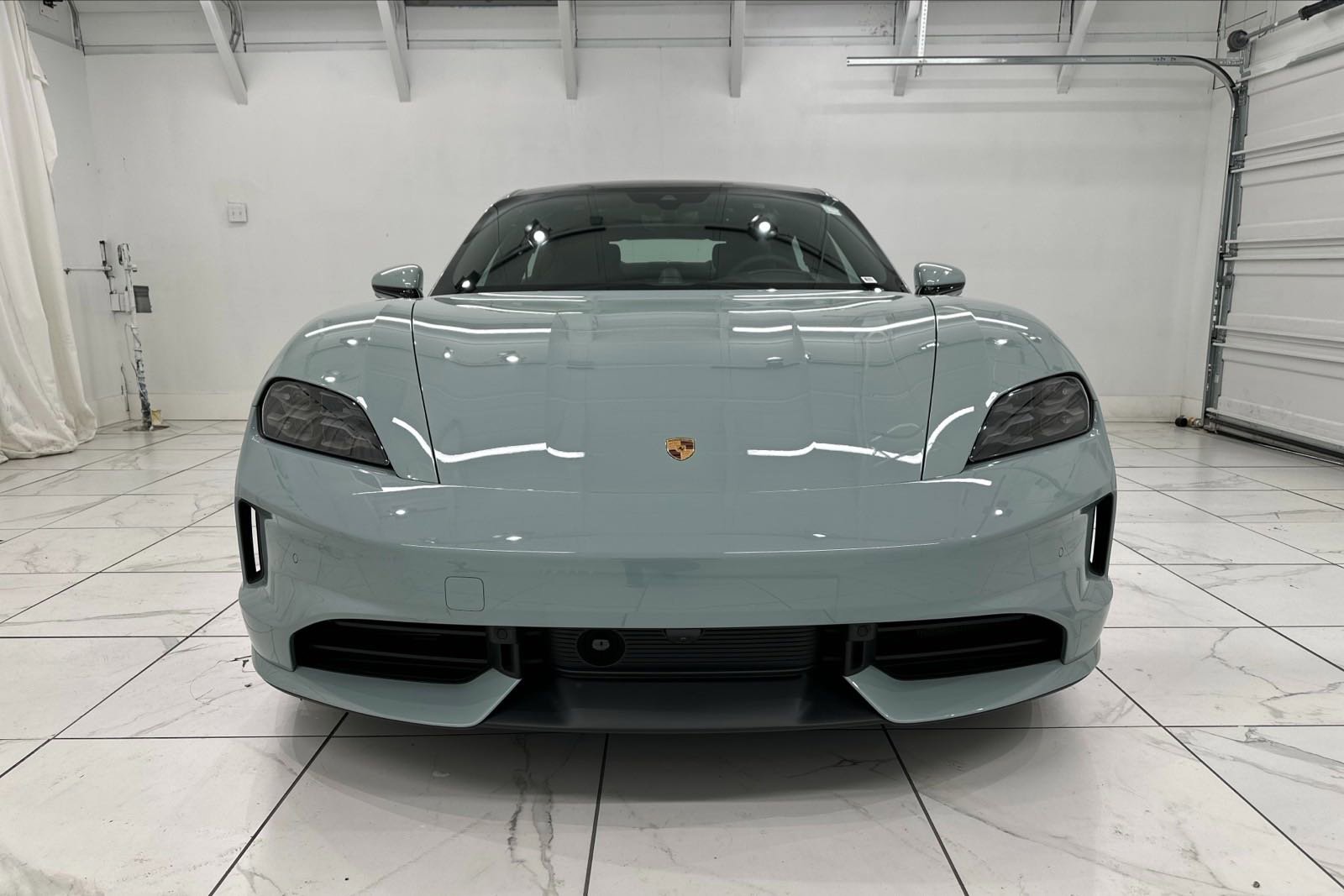 New 2025 Porsche Taycan 4S image 7