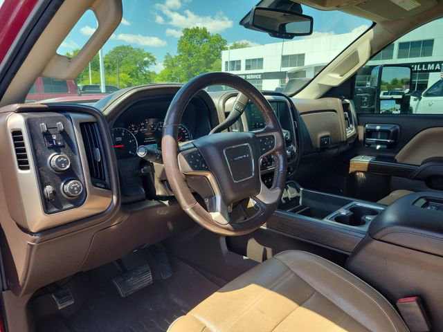 Used 2018 GMC Sierra 2500 Denali w/ Duramax Plus Package AWD/4WD image 14