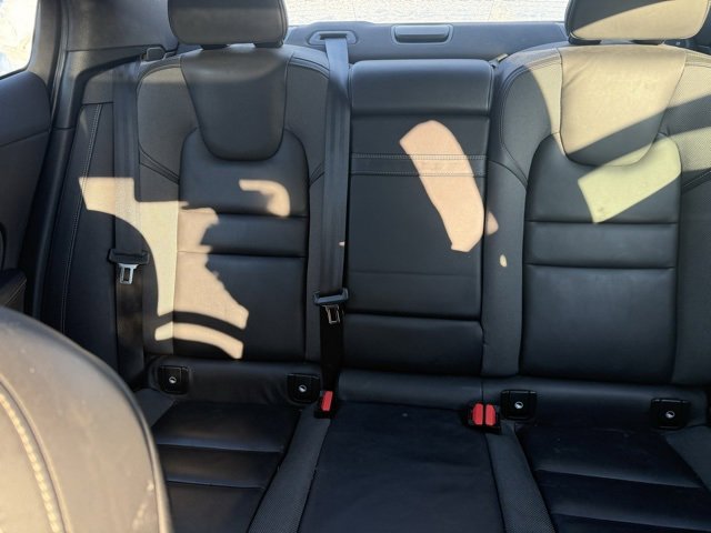 Used 2019 Volvo S60 T6 R-Design image 13