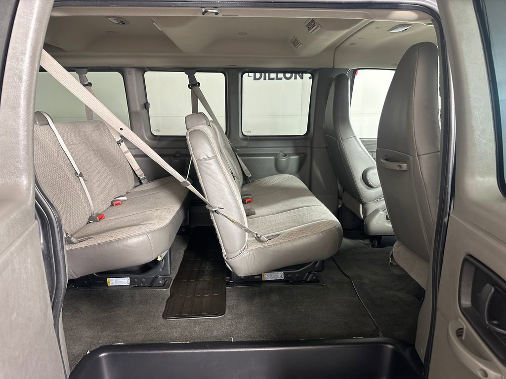 Used 2016 Chevrolet Express 3500 LT w/ LT Preferred Equipment Group image 15